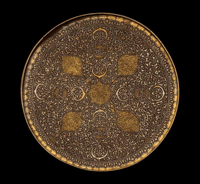 Mahmud al-Kurdi metal dish, Egypt or Syria, 1460-1500