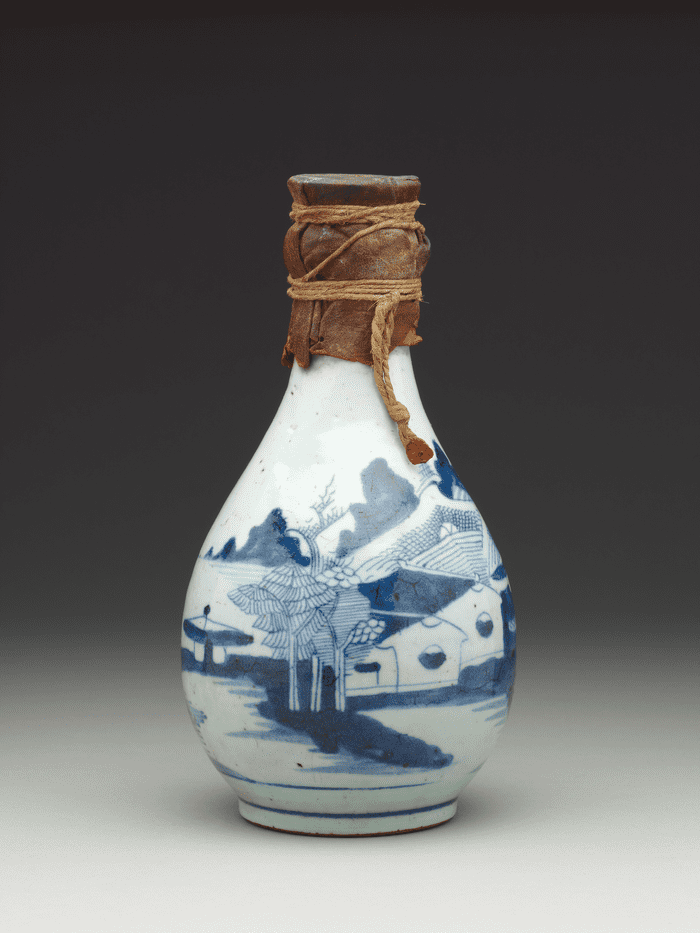 Chinese porcelain Zamzam bottle, Egypt/China, 1750-1828