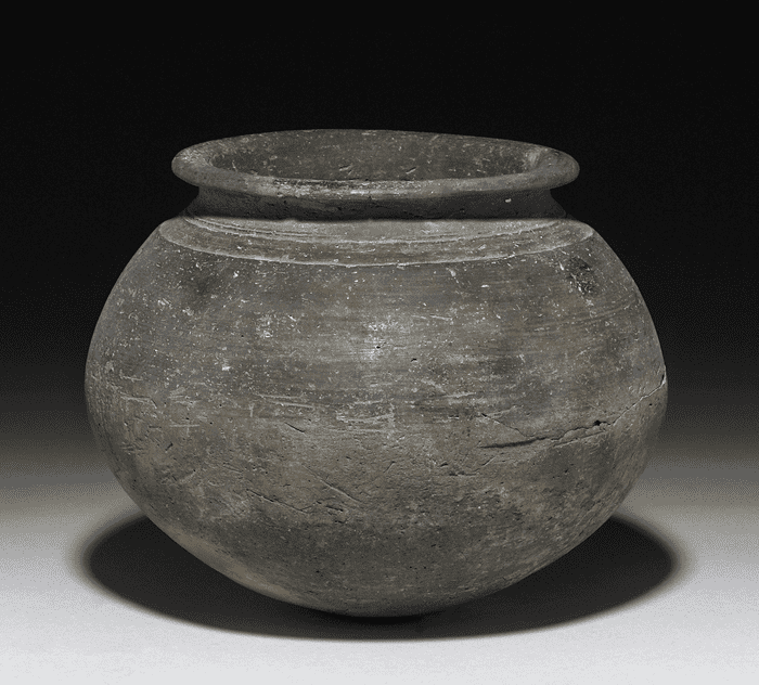 Handmade cooking pot, Iran, 600s-800s